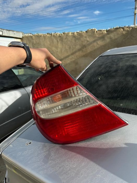 Задний стоп фара