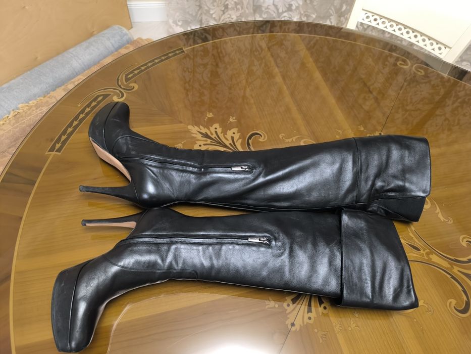 Женские длинные сапоги
