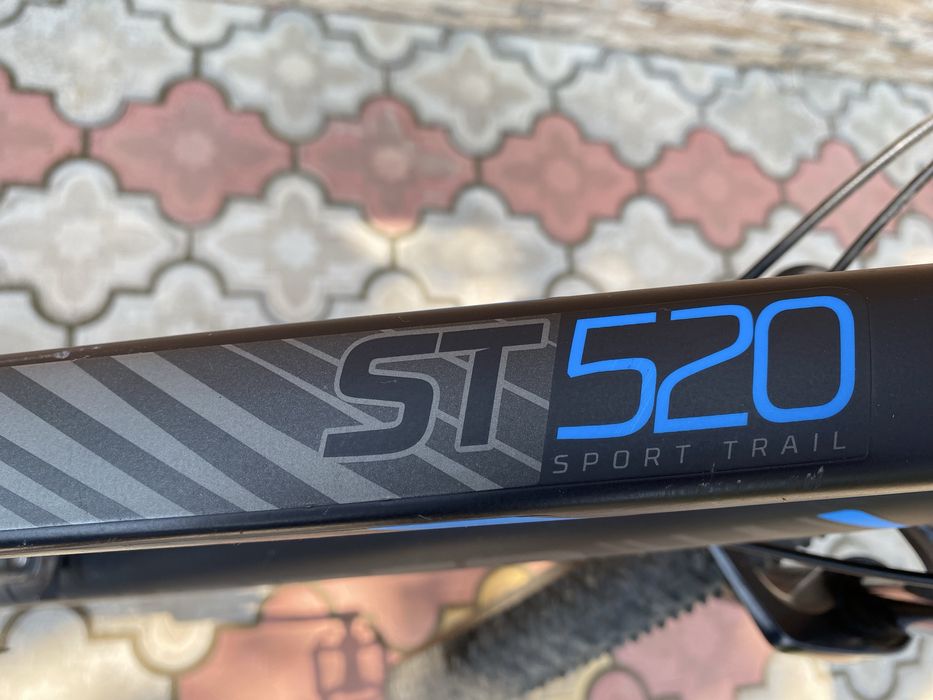 Bicicleta B-Twin ST520