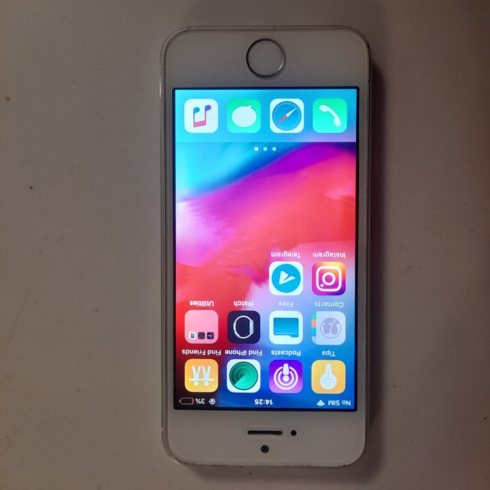 IPhone 5s . Judayam zo'r Holatdagi Iphone