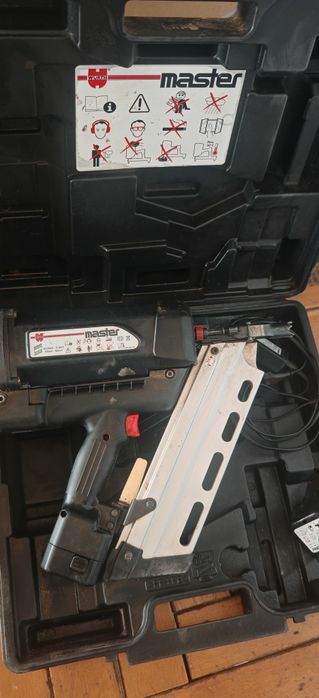 Pistol cuie wurth