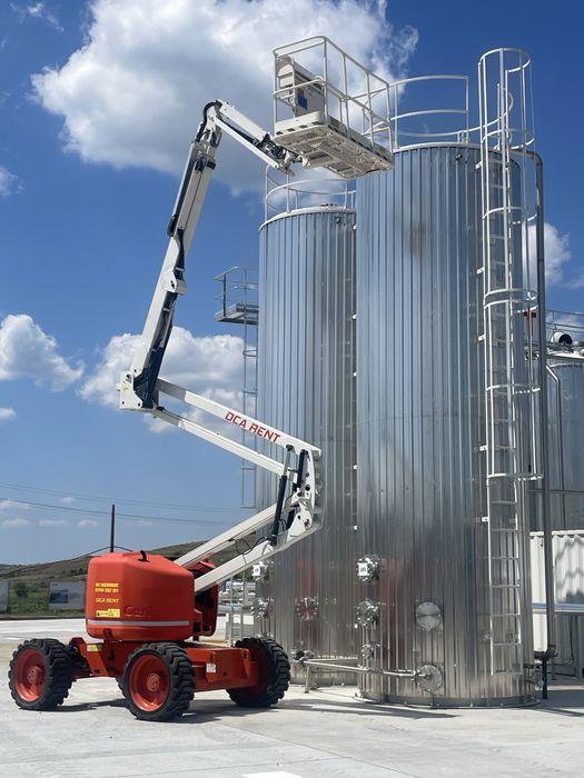 Inchieri nacela  electrice diesel 4x4 interior exterior