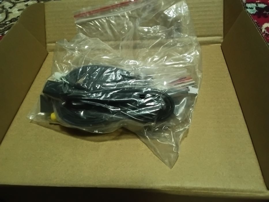 manitor 12 duym BERG