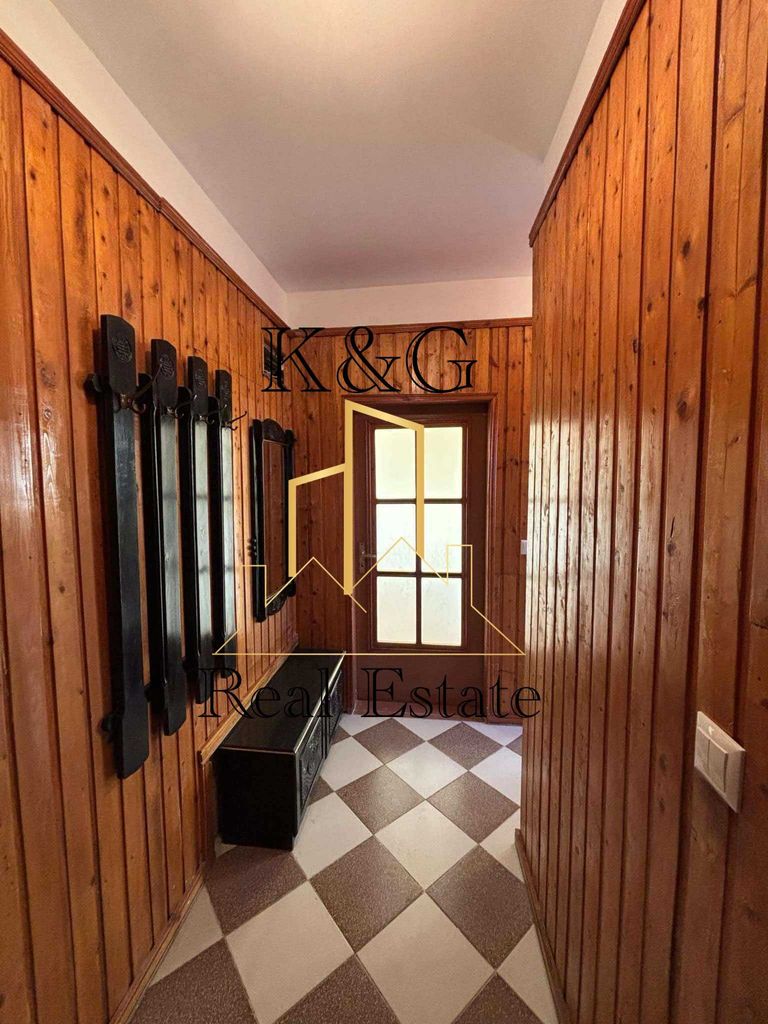 Продава се Двустаен апартамент в Разград, Орел - 64 кв.м за 957 €/кв.м - Снимка #5