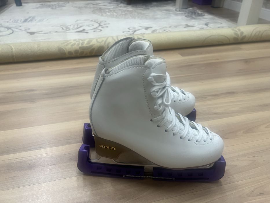 Коньки для фигурного катания размер 25,5