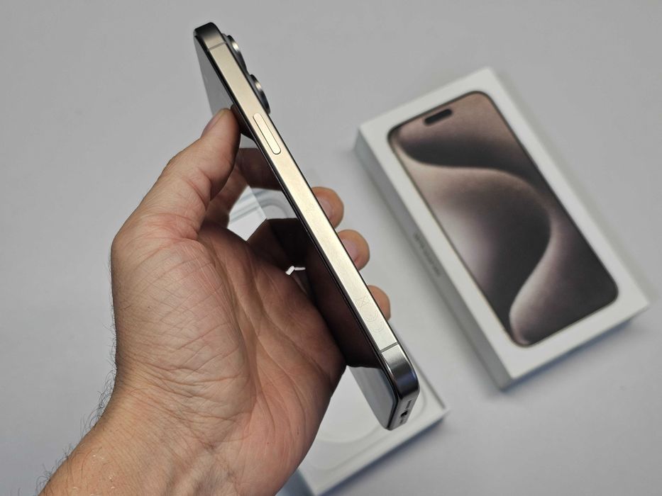 ПРОДАМ iPhone 15 Pro MAX (512GB) Natural / SIM. Состояние ОТЛИЧНОЕ.