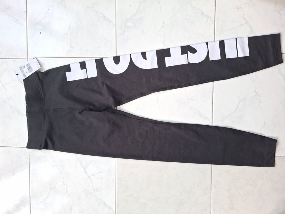 НОВИ с етикет Клин Nike Dri-FIT Go Women's XS- Клин Sportswear Essenti