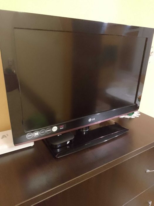 Продавам телевизор LG