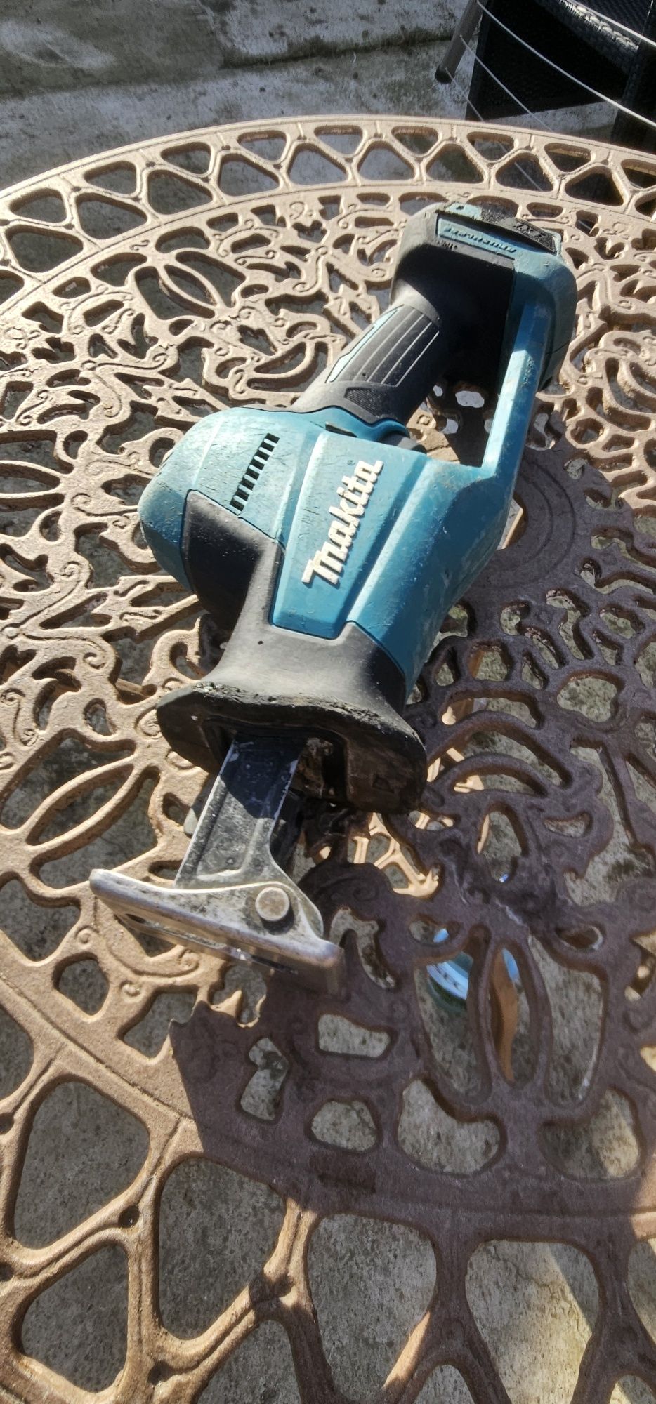 fierastrau makita DJR189