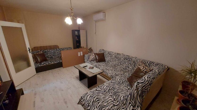 Продава се Двустаен апартамент в Търговище, Запад 2 - 71 кв.м за 1198 €/кв.м - Снимка #4