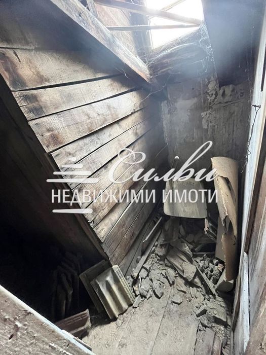 Продава се Двустаен апартамент в Шумен, Математическа гимназия - 85 кв.м за 450 €/кв.м - Снимка #4