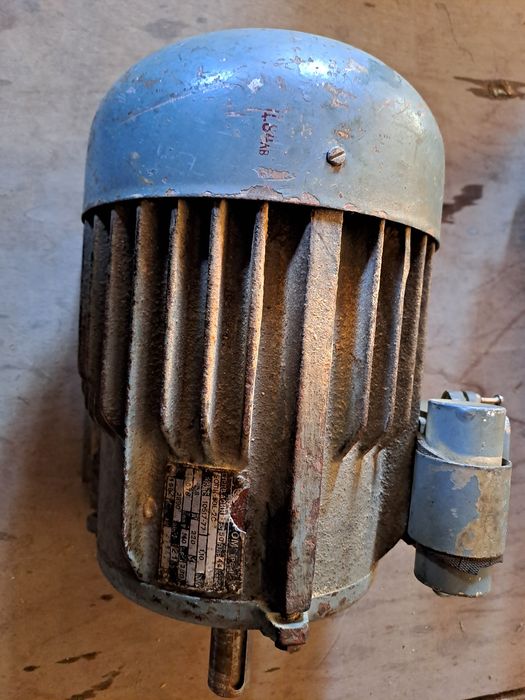 Ел.  двигатели  монолитни и трифазни