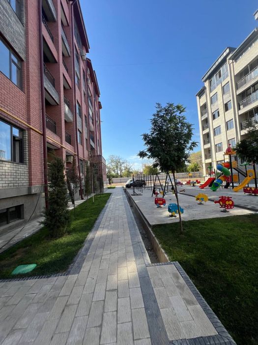Novostroyka Uy sotiladi (Grand City)