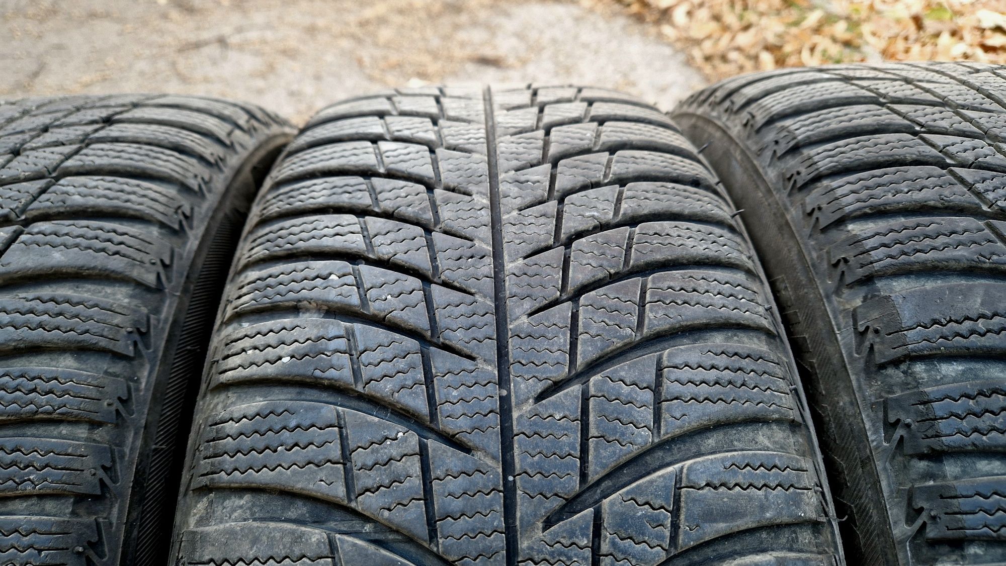 4бр 195/55/16 зимни гуми Bridgestone Blizzak LM001