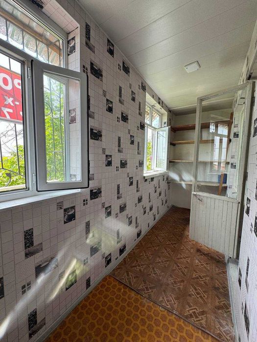 СРОЧНО !! Продаётся квартира в Яшнабаде 1/3/4 ( 38 кв/м ) Авиасозлар 2