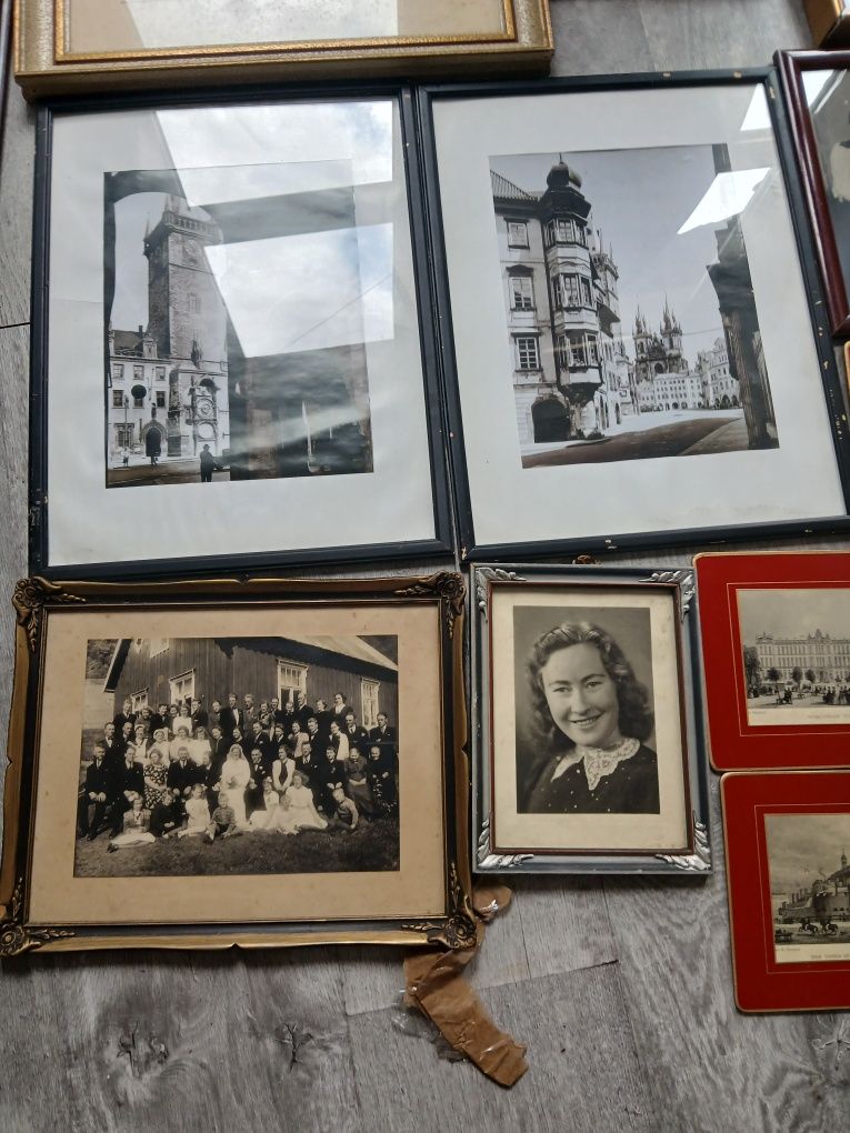 Vând tablouri vechi preț 320toate