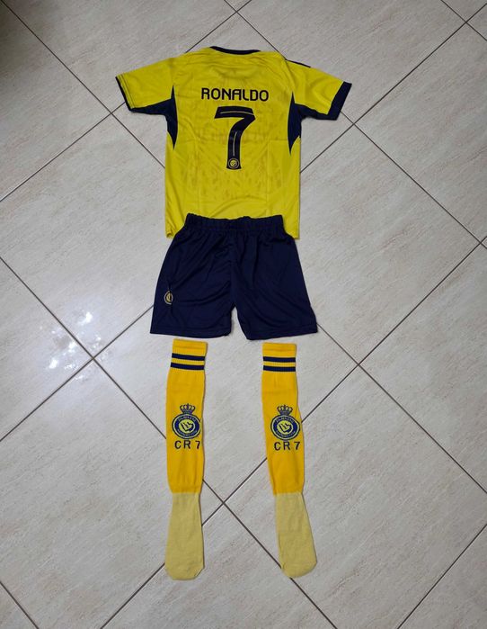 Детски Екип Роналдо Al NASSR 25/26 Жълт + Зимна шапка CR7 Ал Насър