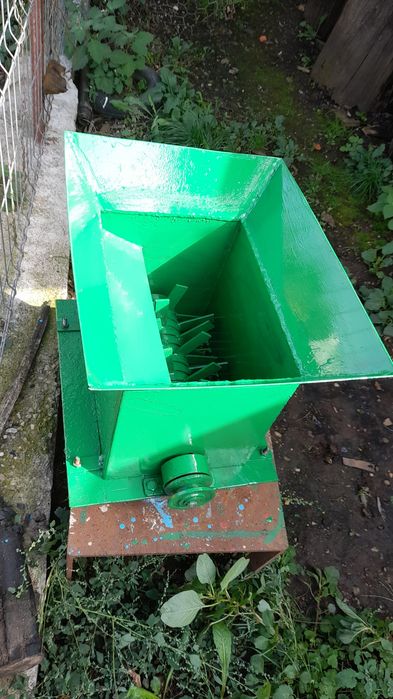 Moara fructe (daraluau)