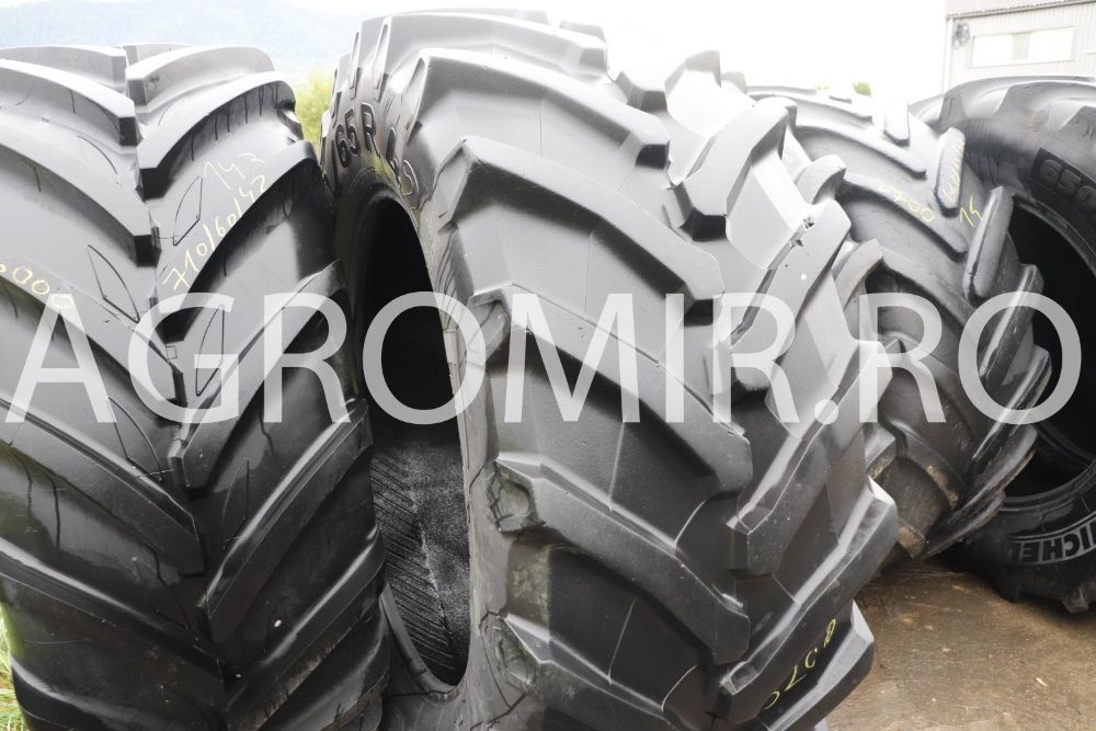 Pirelli 650/65R42 TM800 cauciucuri de tractoare second hand si noi