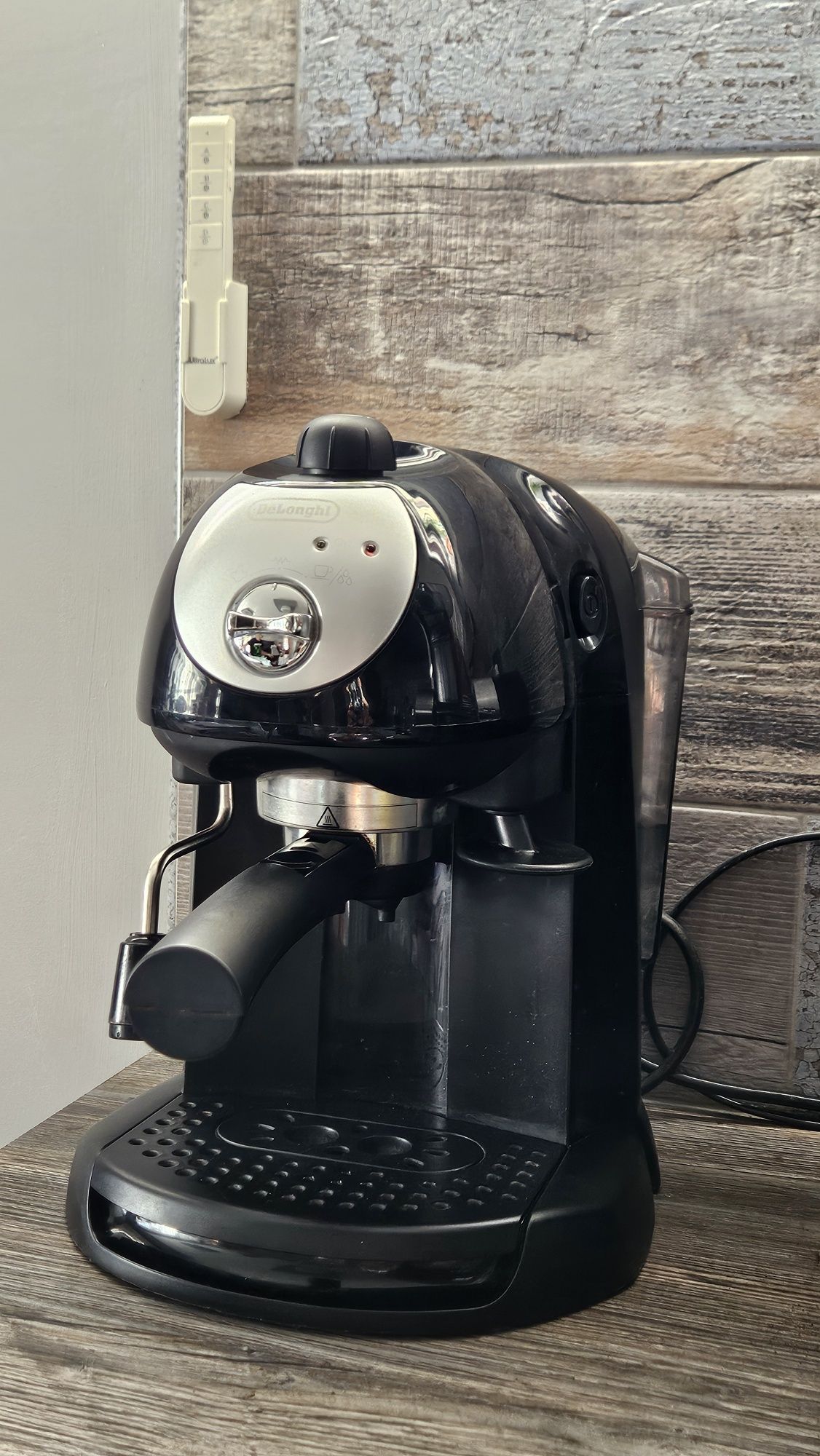 Кафемашина Delonghi EC201B