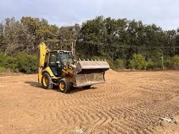 De Inchiriat Utilaje si Camioane Transport