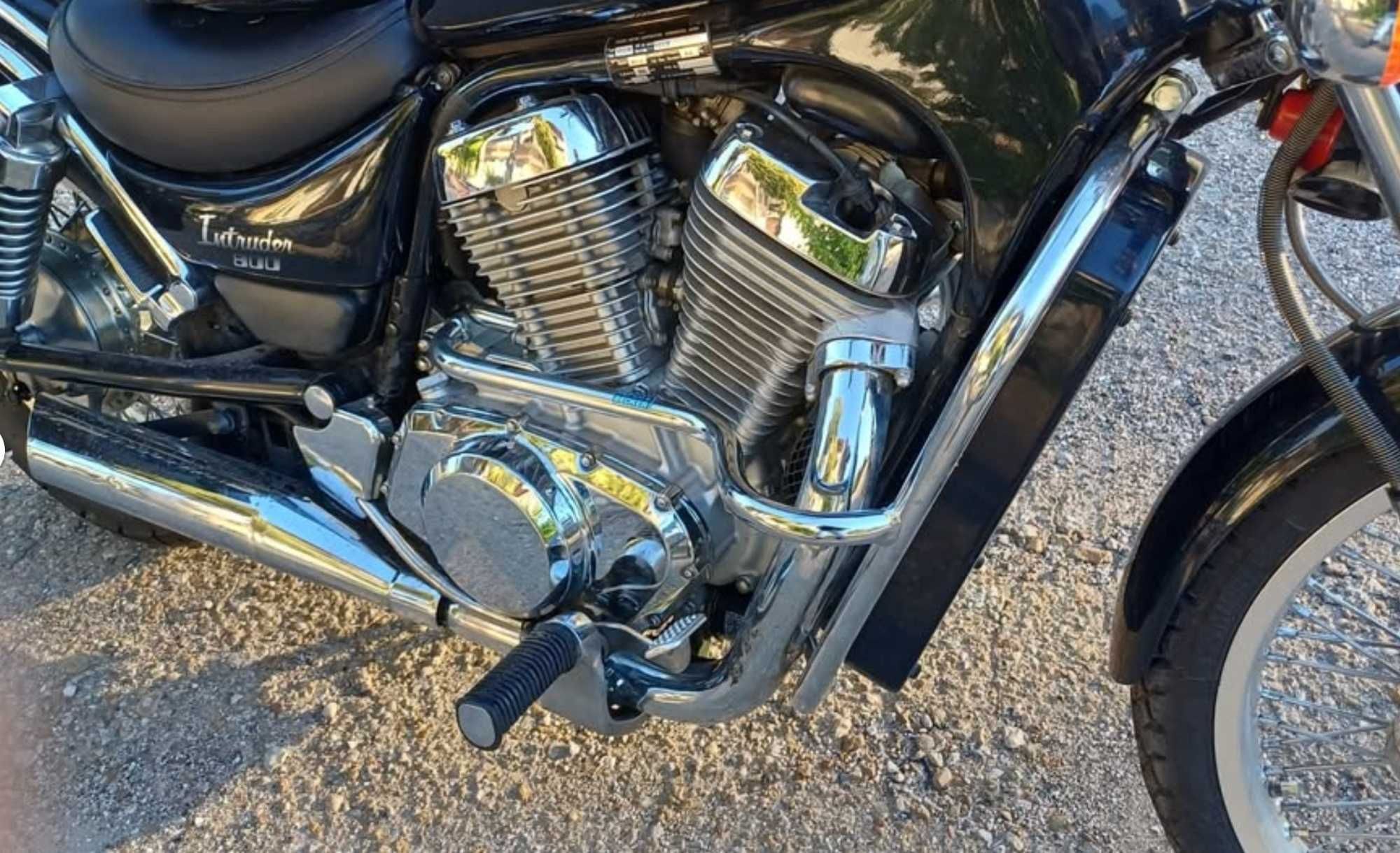 Suzuki Intruder VS 800 Suzuki Intruder