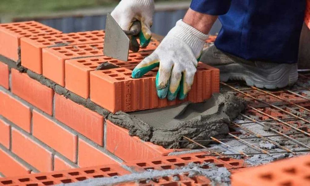 Услуги Штукатурка кладка пол потолок