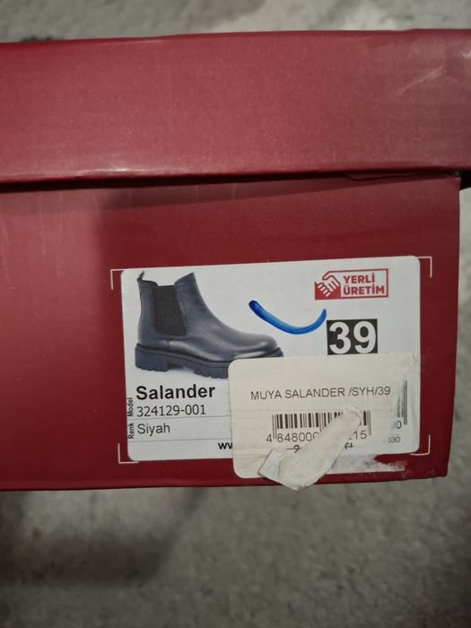 Vând ghete marimea 39 din piele naturala