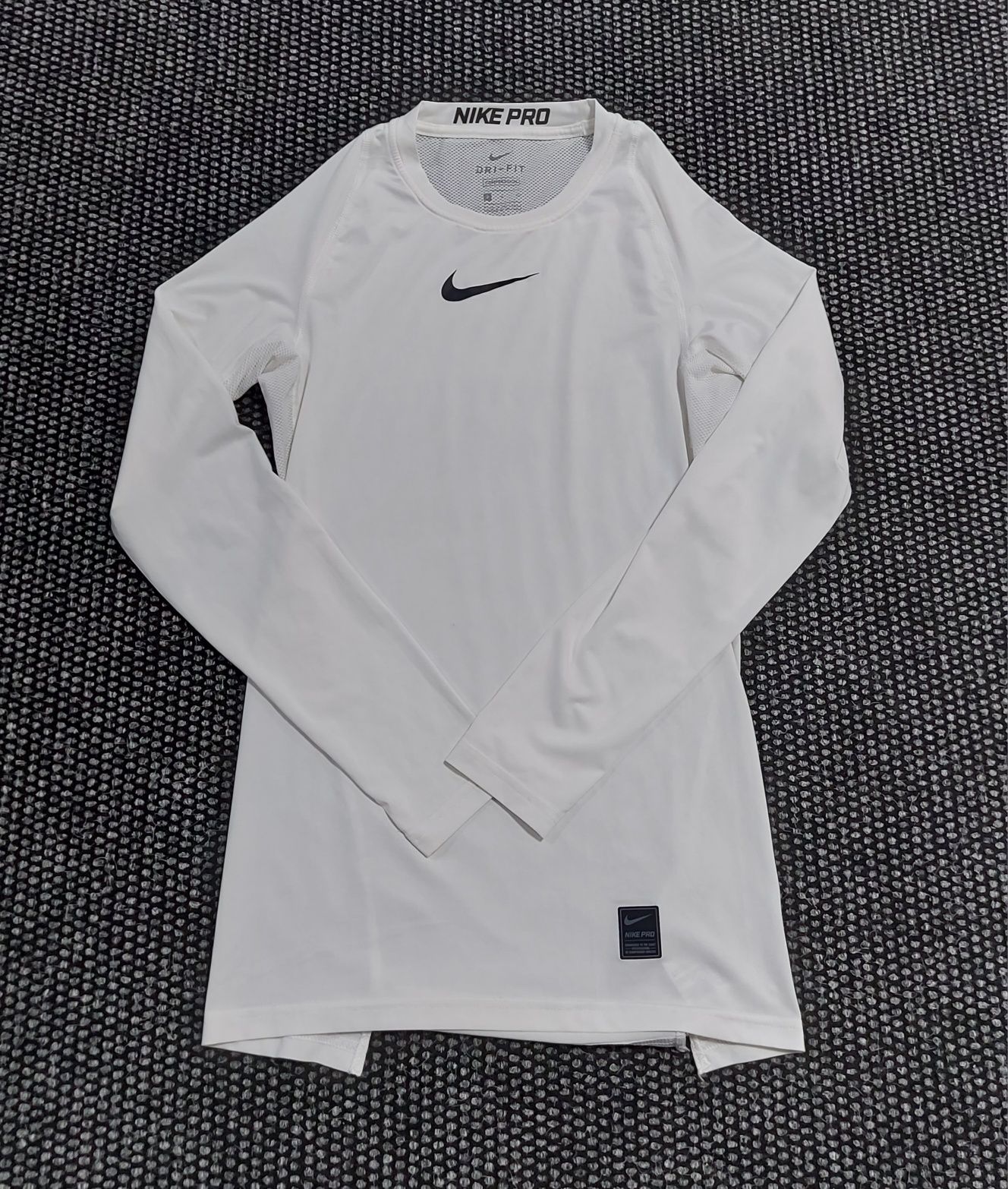 Nike pro мъжка блуза S бяла и синя