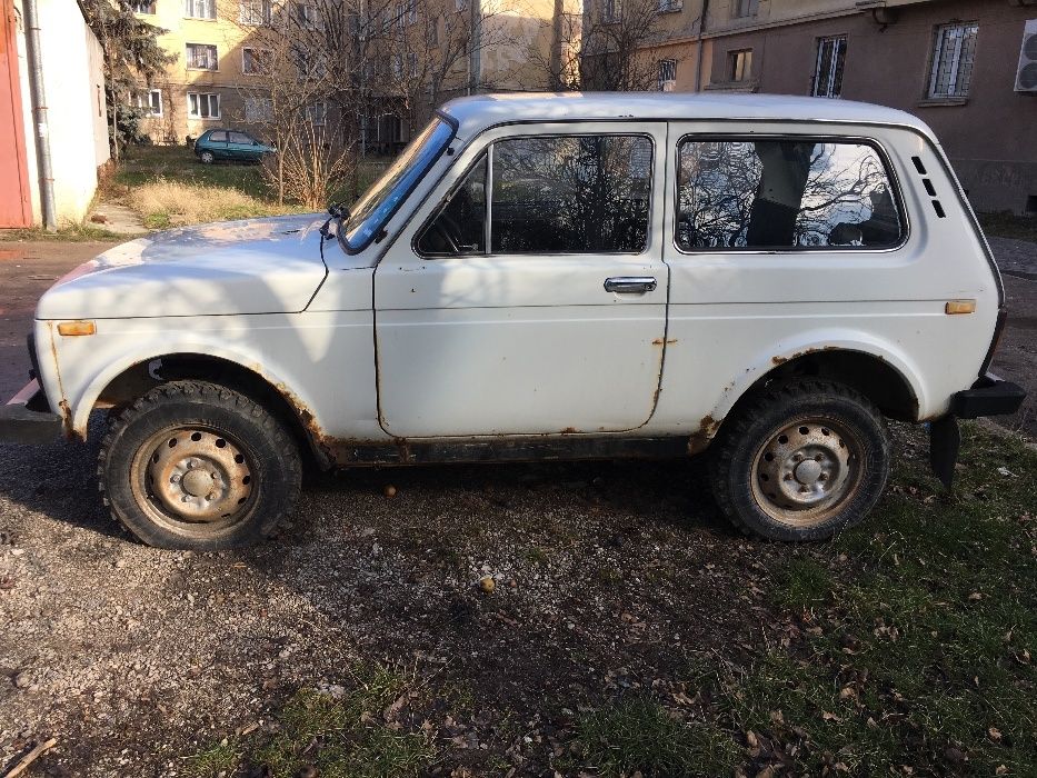 Lada Niva 1,6 на части