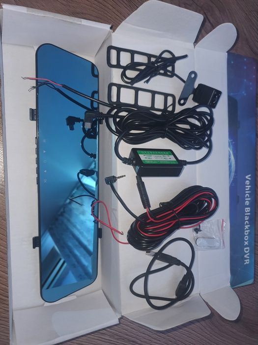 Oglindă auto DVR 150 lei
