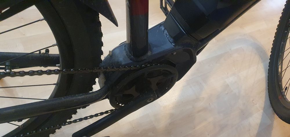 Vând bicicleta electrica RAYMON