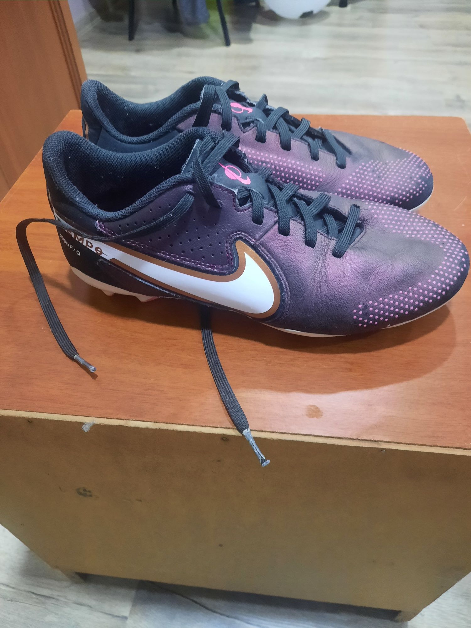 Футболни обувки Nike, модел Tiempo