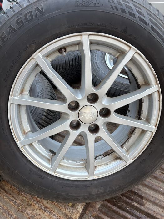 Джанти с гуми Land Rover 5x108 17”