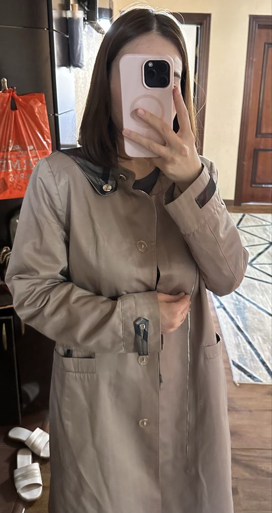 плащ и кожанка красивый