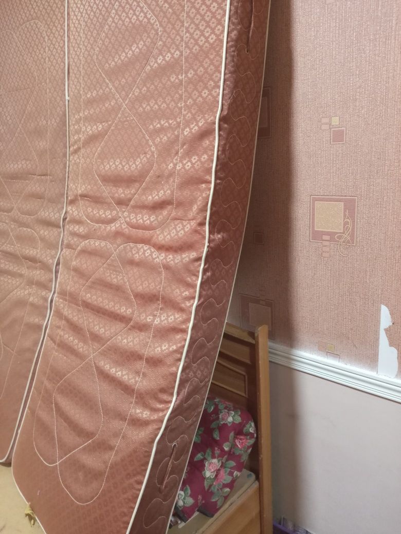 2 ta matras sotiladi
