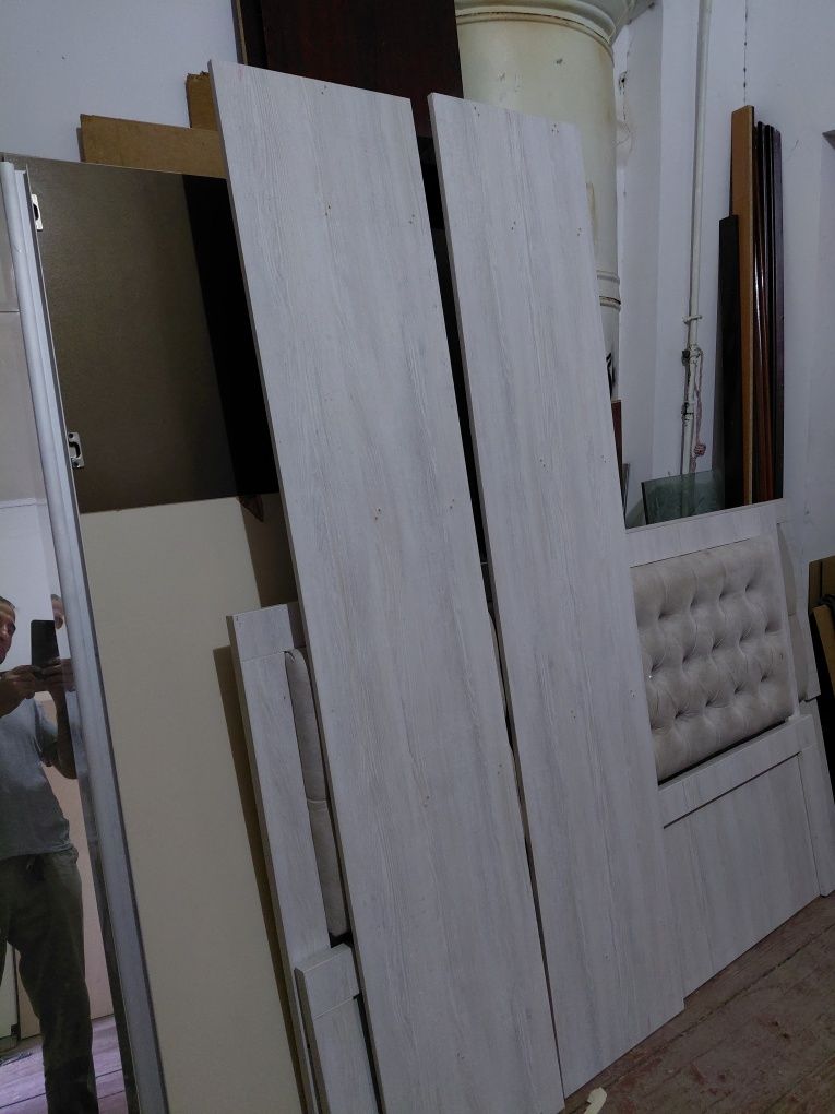 Продам кровать для спальни