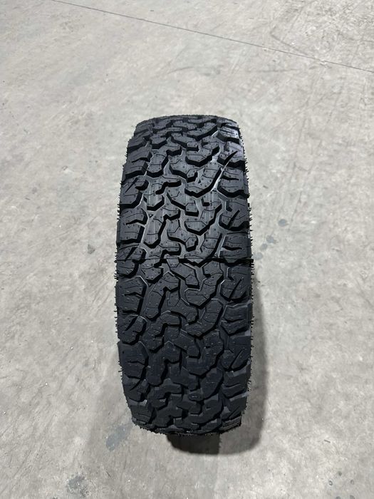 LICHIDARE STOC! Set 4 anvelope 215 65 16 all terrain 4x4 garantie 3ani