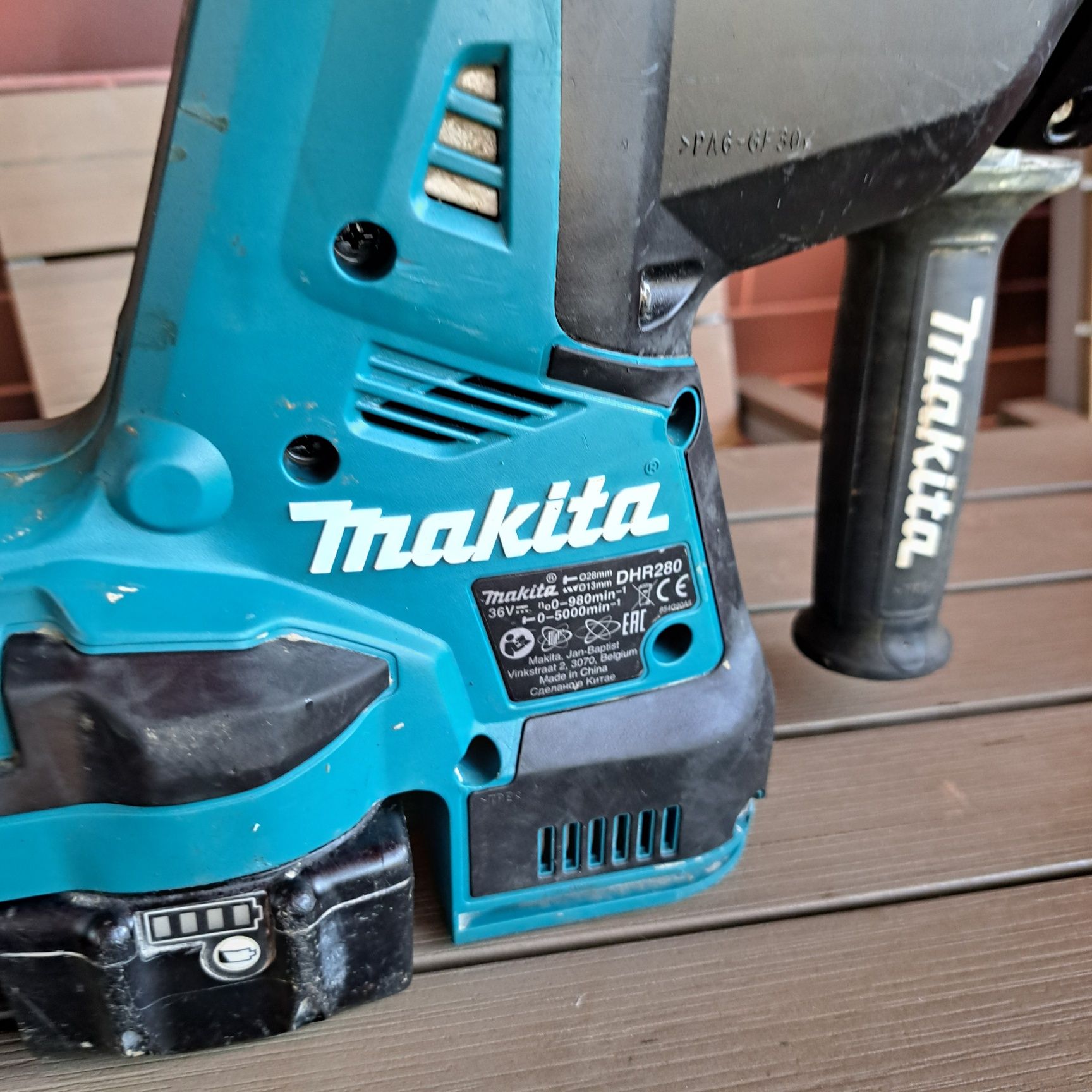 Rotopercutor Makita DHR 280 2022