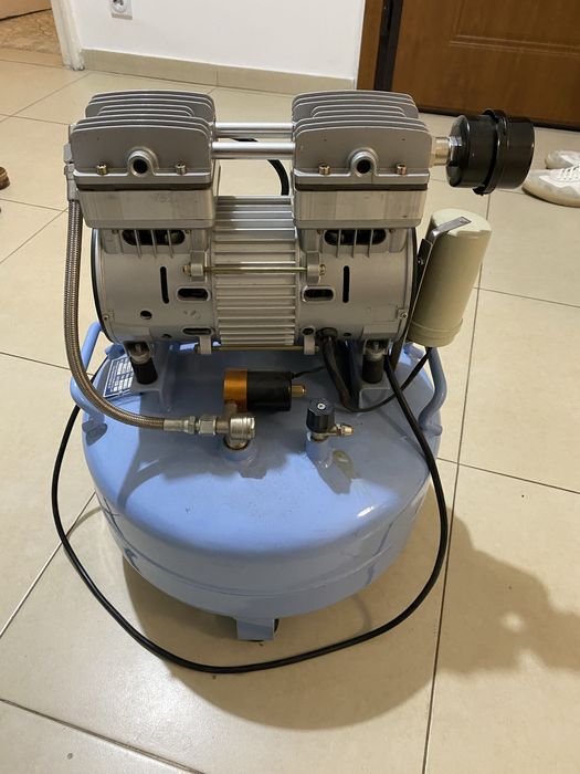 Компресор Dynair DA 7001