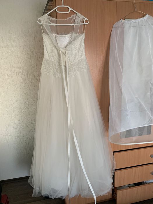 Rochie mireasă de vânzare