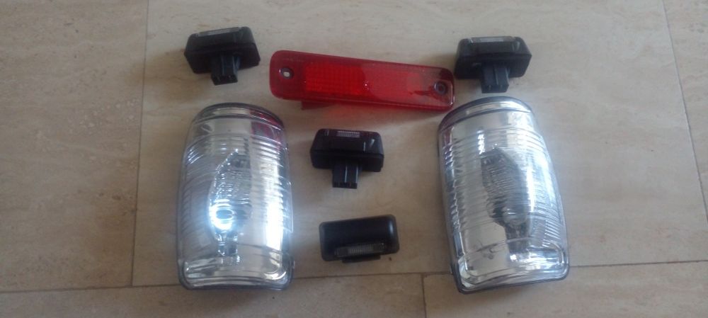 Lampa oglina pozitie semnal lampa numar, soclu becuri,  Ford Transit