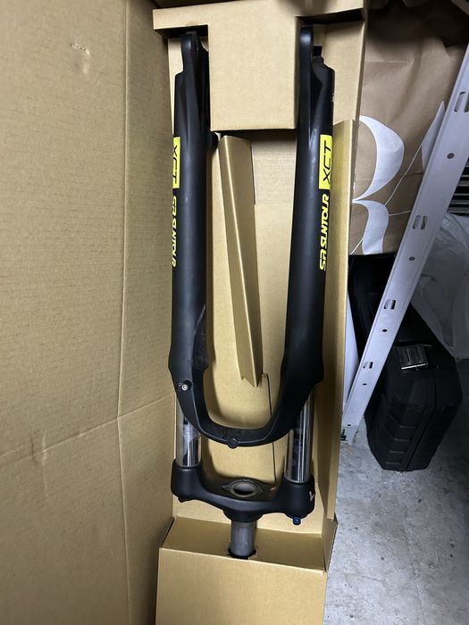 Вилка за колело Suntur XCT