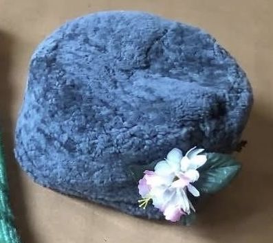 Калпак от кожа за носия