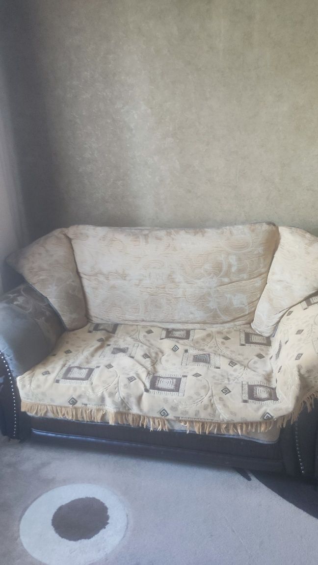Продам дёшево диван и софу