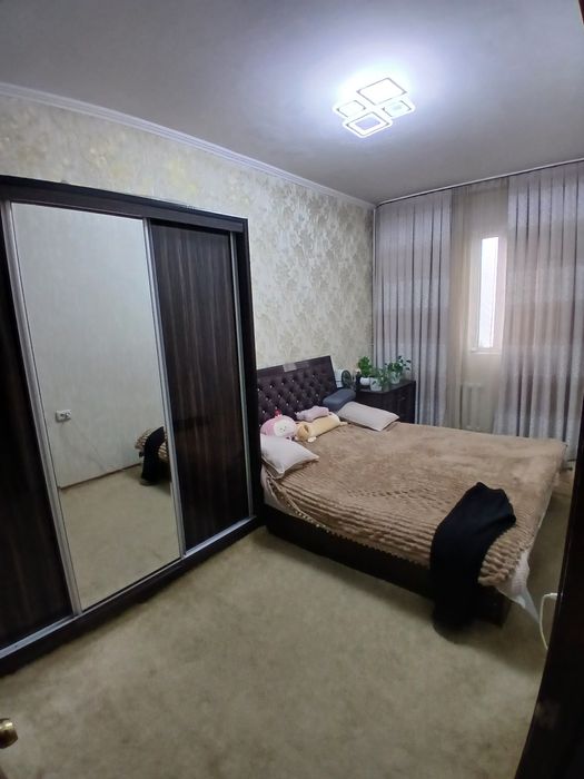 Продается квартира массив водник 3х комнатная (RV33)