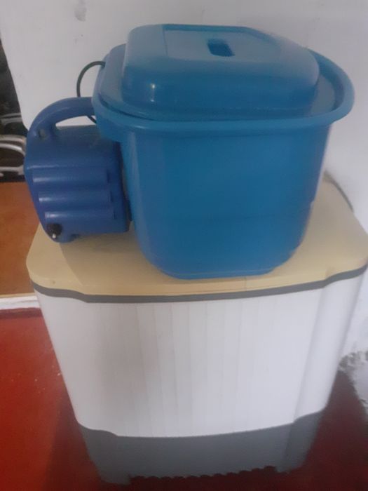 Продам стиральная маш 7т лобз 15т насос нов 10т котёл 10т шмель3т бат6