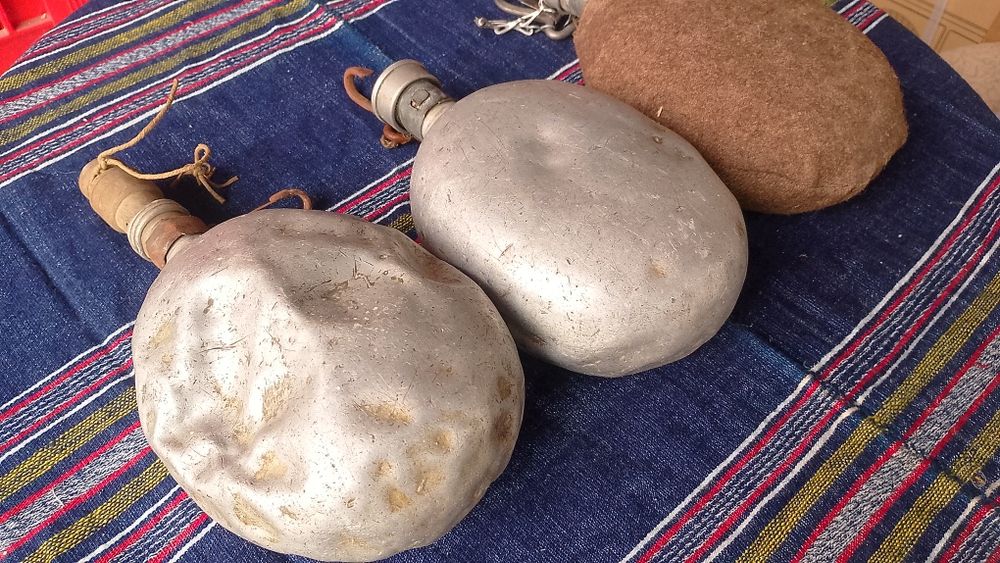 Стари манерки Манерки  3 броя- 10 лв за всички