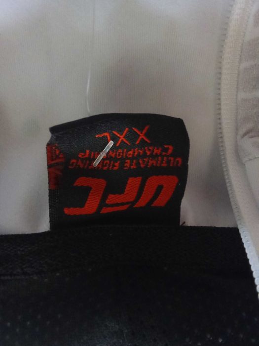 Нов комплект анцунг UFC Venum