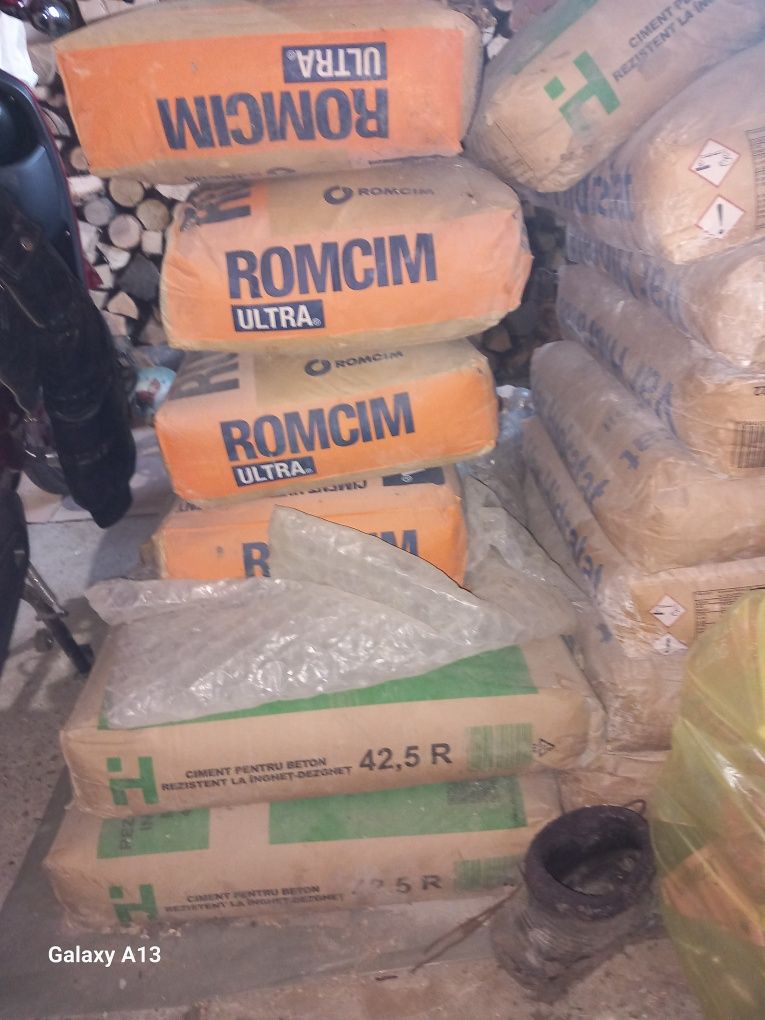 Ciment la saci de 40 kg expirați